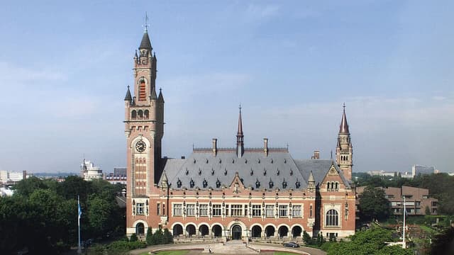 Le Palais de la Paix, siège de la Cour internationale de justice
