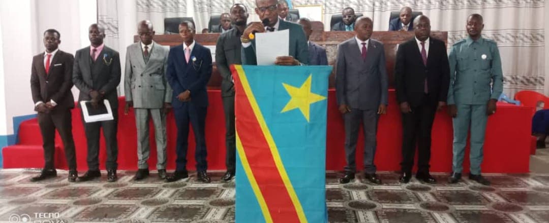 Séance plénière extraordinaire de l'Assemblée provinciale du Sankuru à Lusambo consacrée à l'investiture du gouvernement du gouverneur Jules Lodi Emongo, le 30 juillet 2026.