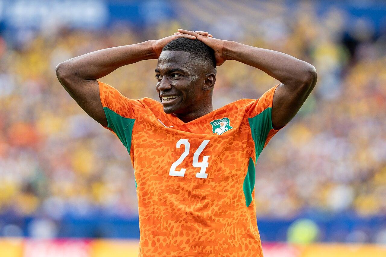 Bazoumana Touré sous le maillot de la Côte d'Ivoire